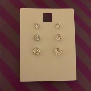 NWT Set of 3 silver earrings